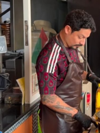 Chef working at the counter during the salsas masterclass